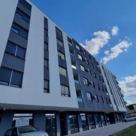 Apartman Nova Lejlighed *